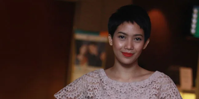 Nobar, Dhea Seto Kampanyekan Gerakan Dukung Film Indonesia Nobar, Dhea Seto Kampanyekan Gerakan Dukung Film Indonesia