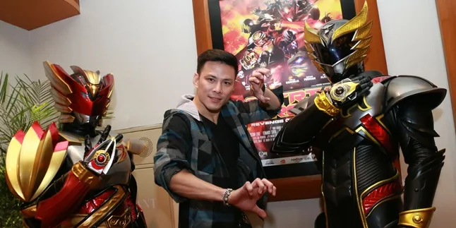 Nobar Film 'SATRIA HEROES', Para Pemain Diserbu Anak-anak