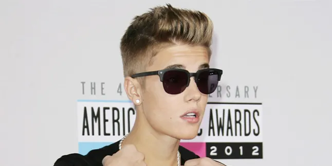 Noel Gallagher Mencela Keterlambatan Justin Bieber