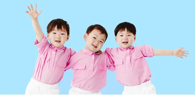 Nonton Song Il Kook Disiksa di Drama, Begini Reaksi Song Triplets Nonton Song Il Kook Disiksa di Drama, Begini Reaksi Song Triplets
