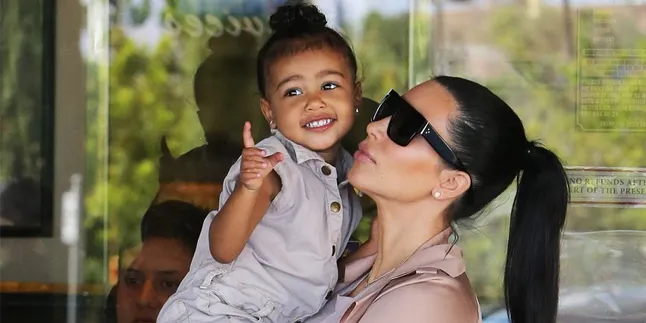 North West Ultah ke-4, Ini Ucapan Manis Dari Kim Kardashian