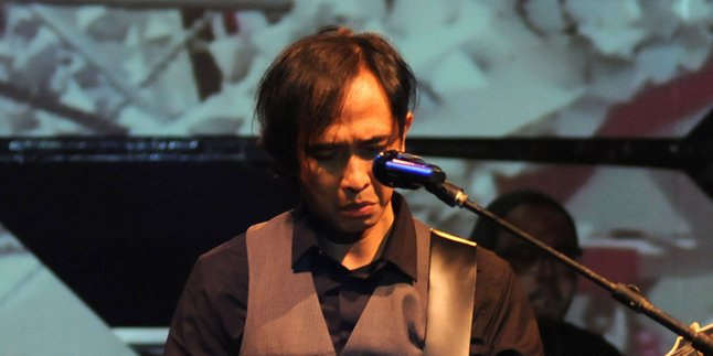 Nostalgia! Konser The Best Cuts of Piyu Penuh Dengan Rasa Padi