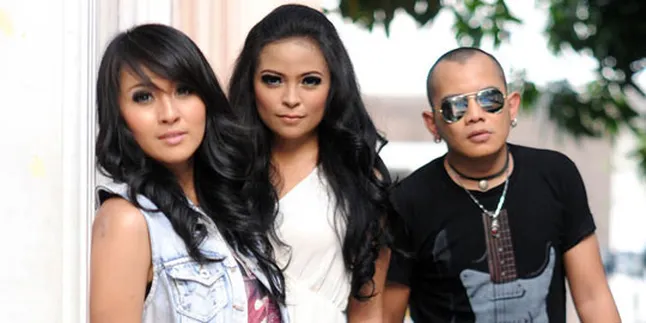 November 2012, Album The Best of Kotak Diluncurkan