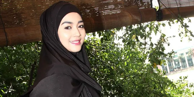 Nuri Maulida Beralih Profesi Jadi Motivator? Nuri Maulida Beralih Profesi Jadi Motivator?