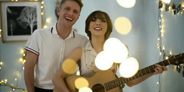 Gandeng Johnny Stimson, Gisel Garap Lagu Duet Lagi