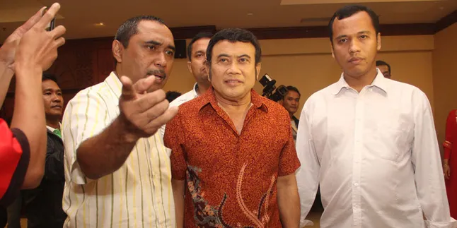 Nyanyi, Rhoma Irama Disawer Rp 10 Juta