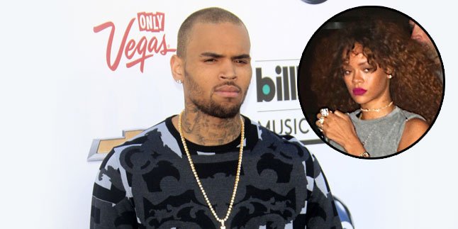 Nyanyikan 'BBHMM', Chris Brown Kangen Rihanna?