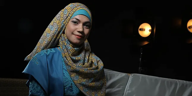 Nyanyikan Lagu 'Rabbana', Indah Nevertari Sampai Menangis