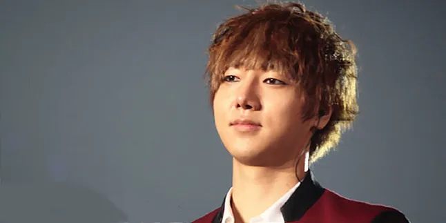 Nyanyikan OST Drama Song Hye Gyo, Yesung Histeriskan ELF!