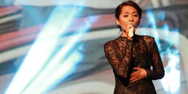 Obat Stress Lala Karmela, Sering Makan Cokelat