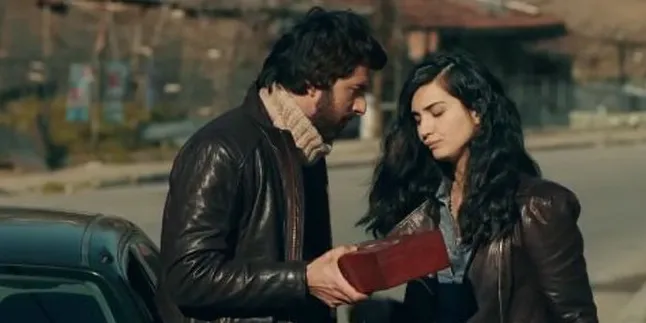 Obati Kerinduan Fans, Serial 'Cinta Elif' Tayang Ulang di TVOne Obati Kerinduan Fans, Serial 'Cinta Elif' Tayang Ulang di TVOne