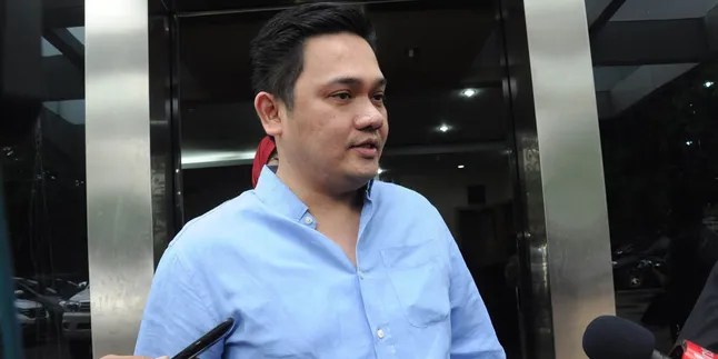 Ocehan Farhat Abbas Bisa Buat Maia Estianty Tersandung Hukum Ocehan Farhat Abbas Bisa Buat Maia Estianty Tersandung Hukum