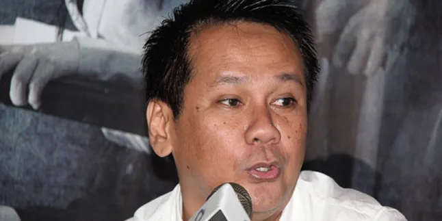 Ody Mulya Protes Penonton 'TALI POCONG PERAWAN 2' Dimintai KTP Ody Mulya Protes Penonton 'TALI POCONG PERAWAN 2' Dimintai KTP