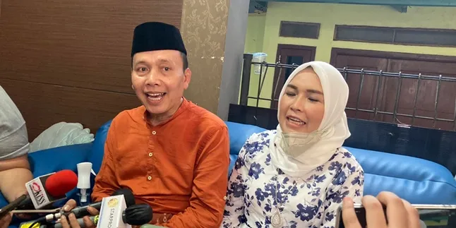 Ogah Jadi Artis Seperti Anaknya, Ayah Rozak: Aduh Ayah Sudah Tua Ogah Jadi Artis Seperti Anaknya, Ayah Rozak: Aduh Ayah Sudah Tua