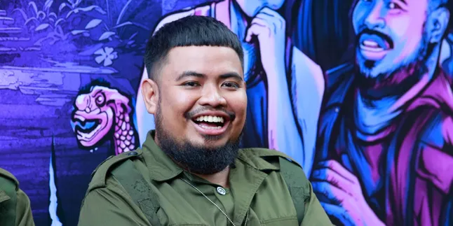 Ogah Komentar Masalah Fico Fachriza, Rigen Rakelna Berkelakar: Bayar Dulu Ogah Komentar Masalah Fico Fachriza, Rigen Rakelna Berkelakar: Bayar Dulu