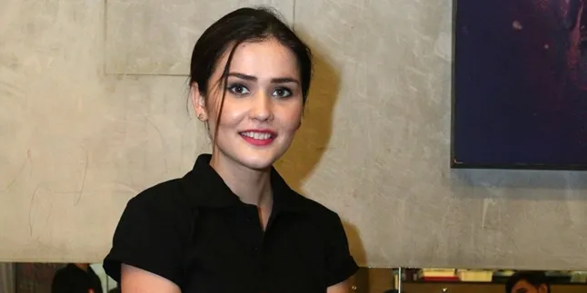 Ogah Terjebak Macet, ke Mana-Mana Senk Lotta Pilih Naik Ojek