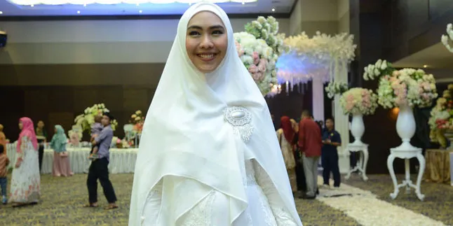 Oki Setiana Dewi Ajak Publik Galang Dana Bangun Masjid di Spanyol Oki Setiana Dewi Ajak Publik Galang Dana Bangun Masjid di Spanyol