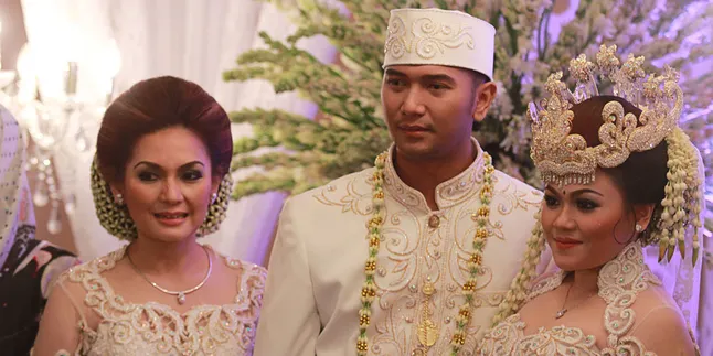Olivia Natania Nikah, Nia Daniati Tak Kuasa Menahan Air Mata
