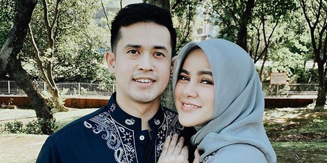 Olla Ramlan Speaks Up About Being Thought to Have Problems with Her Husband