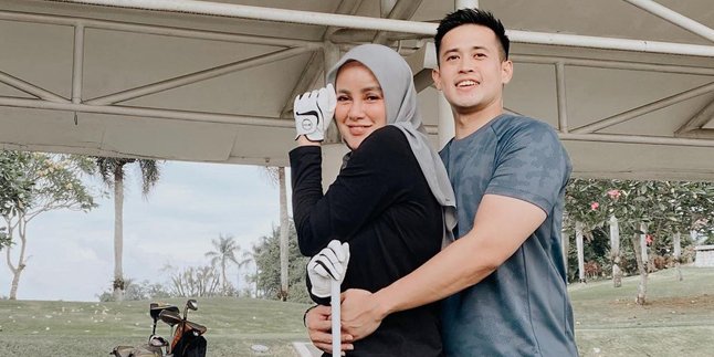 Olla Ramlan and Aufar Exchange Taunts on Instagram, Netizens Suspect Trouble in Their Marriage