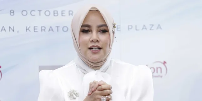 Olla Ramlan Ungkap Sosok Penting di Balik Keputusannya Berhijab