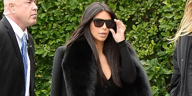 OMG! Lagi-Lagi Kim Kardashian Ekspos Pantat Besarnya!