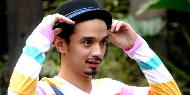 Onci Belajar Ganti Popok Anak Onci Belajar Ganti Popok Anak