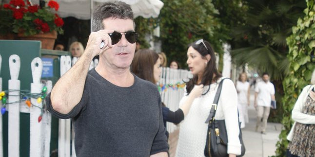 One Direction Berjaya di Brit Awards, Simon Cowell Heboh!