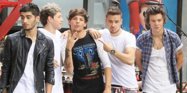 One Direction: We Love Eminem!