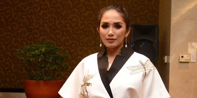 Operasi Sinus dan Amandel, Anak Ussy Sulistiawaty Masuk RS