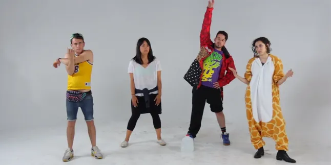 Orang Amerika Belajar Tarian K-Pop, Sukses?