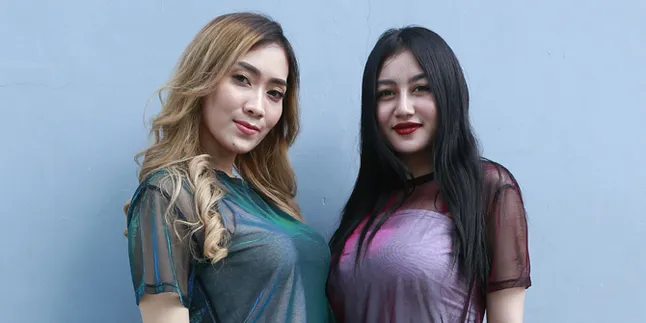Oza Kioza Dapat Sederet Kejutan Ulang Tahun dari Pamela Safitri Hingga Teman-Temannya Oza Kioza Dapat Sederet Kejutan Ulang Tahun dari Pamela Safitri Hingga Teman-Temannya