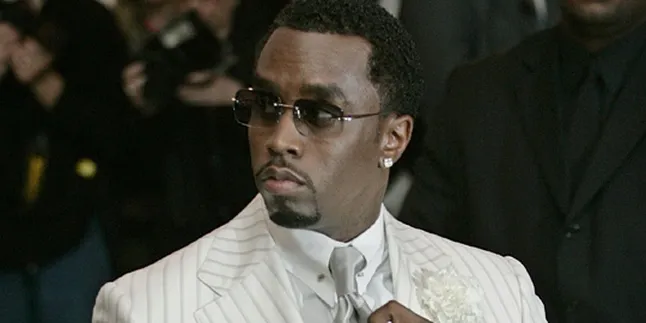 P Diddy Alami Kecelakaan Mobil P Diddy Alami Kecelakaan Mobil