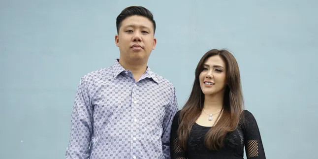 Pablo Putera Benua Sakit, Rey Utami Unggah Foto Suami yang Pucat Pasi
