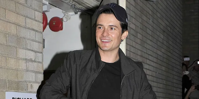 Pacar Baru Orlando Bloom Ternyata Bukan Selena Gomez Pacar Baru Orlando Bloom Ternyata Bukan Selena Gomez