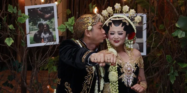 Pacaran 5 Tahun & Resmi Menikah, Konde Belum Pikirkan Bulan Madu