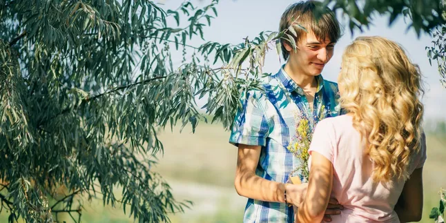 Pacaran di Usia Remaja, Apakah Ini Bisa Menjadi Pemicu Tindak Kriminal?