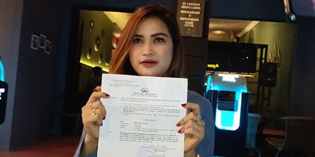 Even though she became a victim of her husband's affair, celebrity Aina Lutfi is confused that she is reported to the police