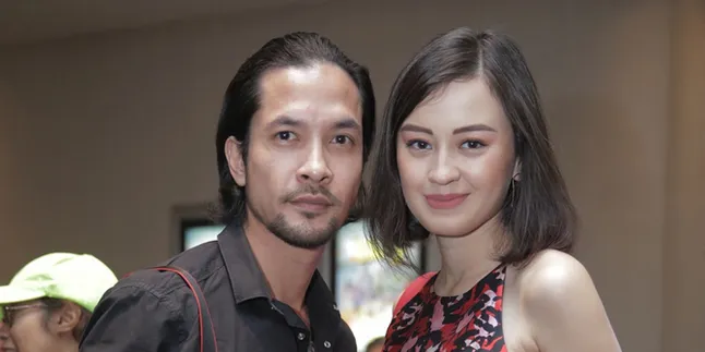 Pajang Foto Mesra, Kimberly Rider Umumkan Sedang Hamil Anak Pertama Pajang Foto Mesra, Kimberly Rider Umumkan Sedang Hamil Anak Pertama
