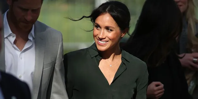 Pakai Baju Longgar di Pernikahan Putri Eugenie, Meghan Markle Diduga Hamil