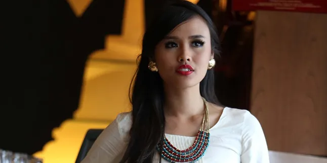 Pakai Baju Tradisional, Nita Sofiani Secantik Perempuan India Pakai Baju Tradisional, Nita Sofiani Secantik Perempuan India
