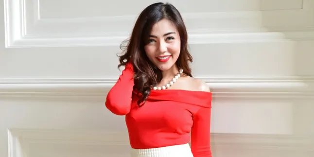 Pakai Baju Transparan, Bella Shofie Tampil Secantik Boneka