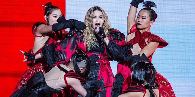 Pakai Bendera Jadi Kostum, Madonna Akan Diboikot di Filipina