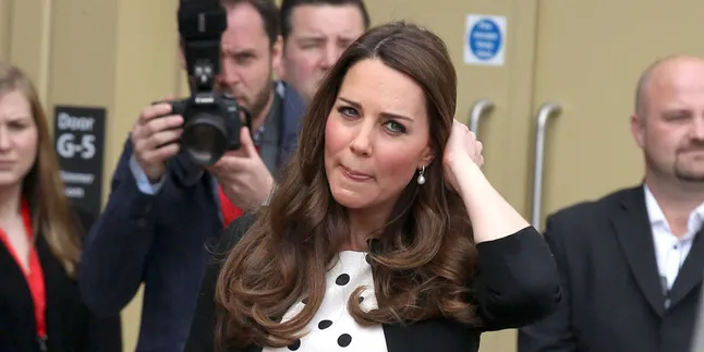 Pakai Mahkota Ratu, Kate Middleton Bikin Mertua Murka