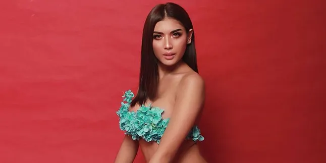 Pakai Rok Mini, Kaki Jenjang Millen Cyrus Bikin Cewek Pada Minder