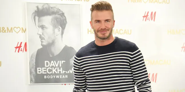 Pakai Sandal Jepit & Kaos Oblong, David Beckham Tetap Ganteng Pakai Sandal Jepit & Kaos Oblong, David Beckham Tetap Ganteng