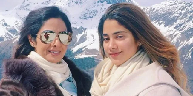 Pakai Sari Elegan Pamer Abs Rata, Putri Sridevi Makin Cantik Pakai Sari Elegan Pamer Abs Rata, Putri Sridevi Makin Cantik