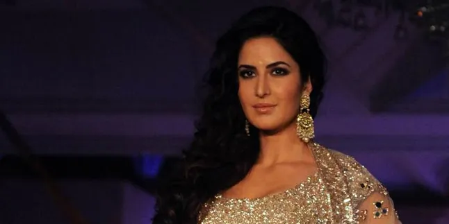 Pakai Sari Tradisional India, Katrina Kaif Secantik Princess