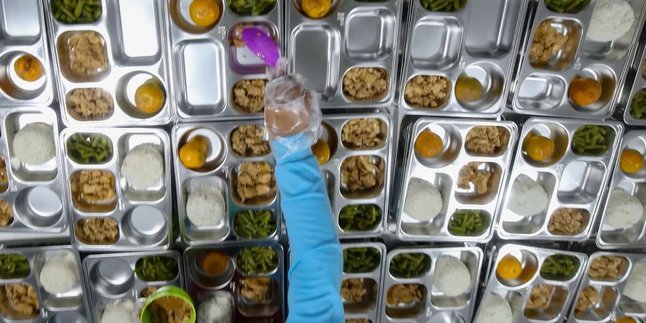 Health Experts Suggest Free Nutritious Food Should Not Be Taken Home, Here's Why