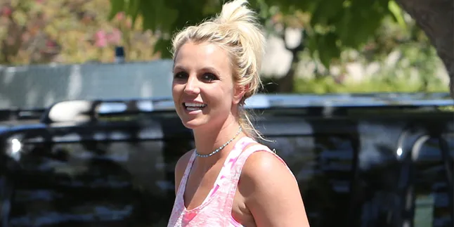 Pamer Bikini Body di Instagram, Britney Spears Ketahuan Edit Foto
